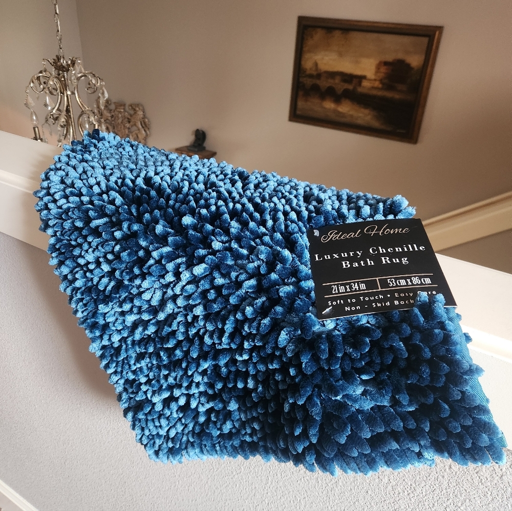 🆕️Chenille Bath Rug - Picture 4 of 9